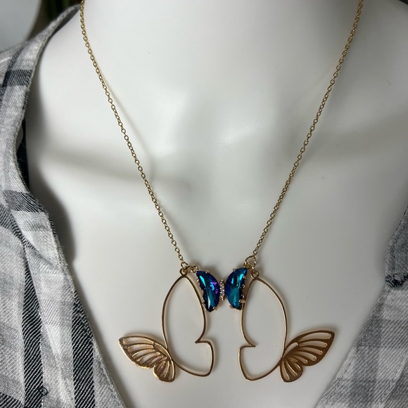 Elegant Statement Butterfly Necklace -  Classic Boho Chic Butterfly Necklace - Picture 6 of 9